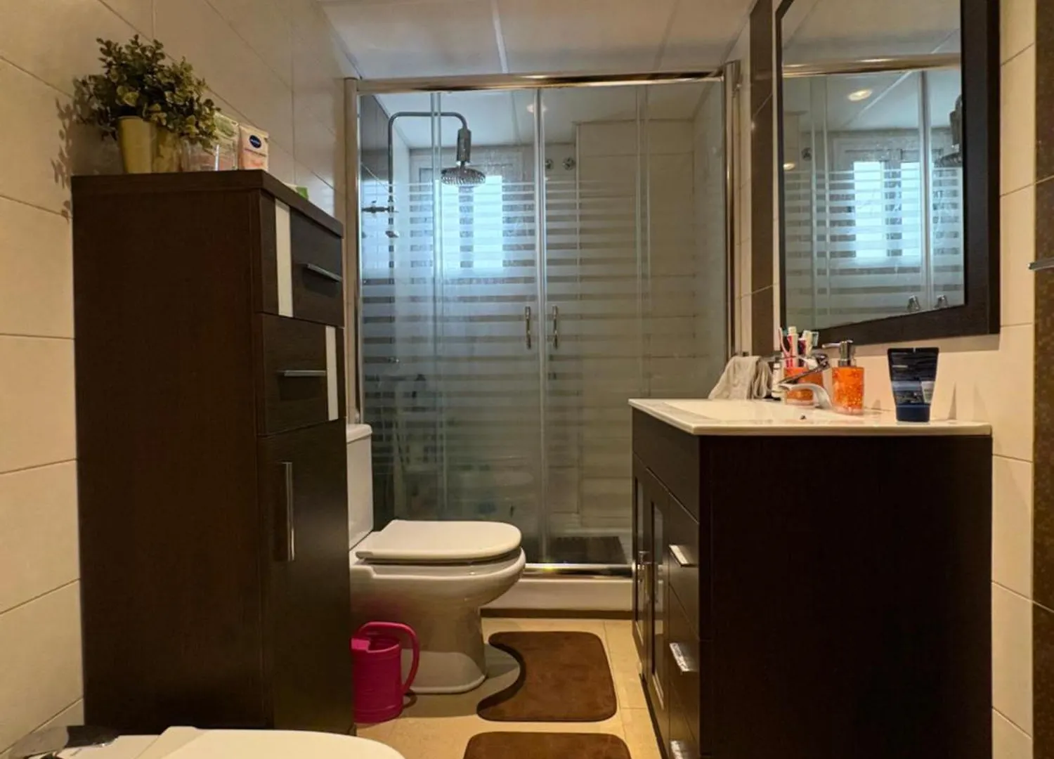 Homestay Modern Room Near Airport & Center Malaga